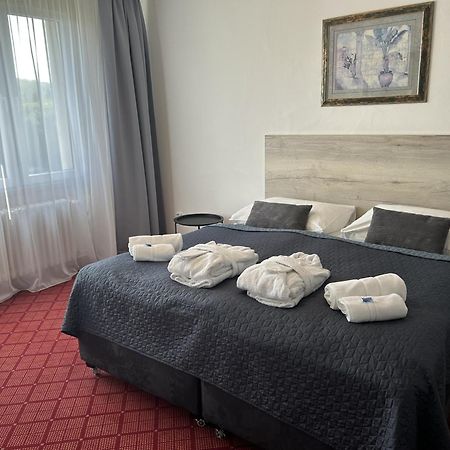 Patria Hotel Trutnov Esterno foto