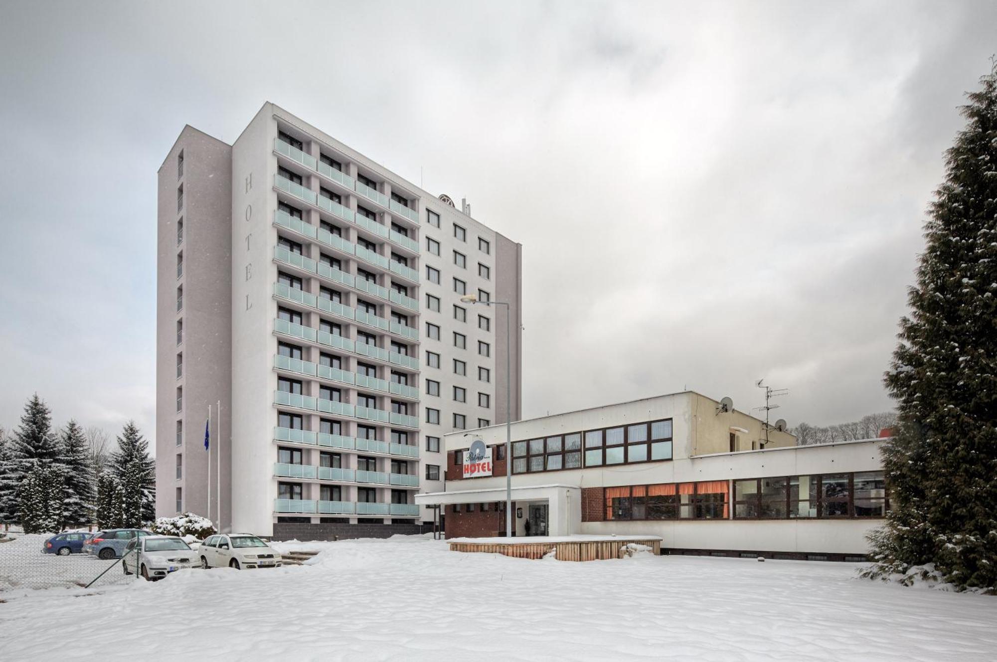 Patria Hotel Trutnov Esterno foto