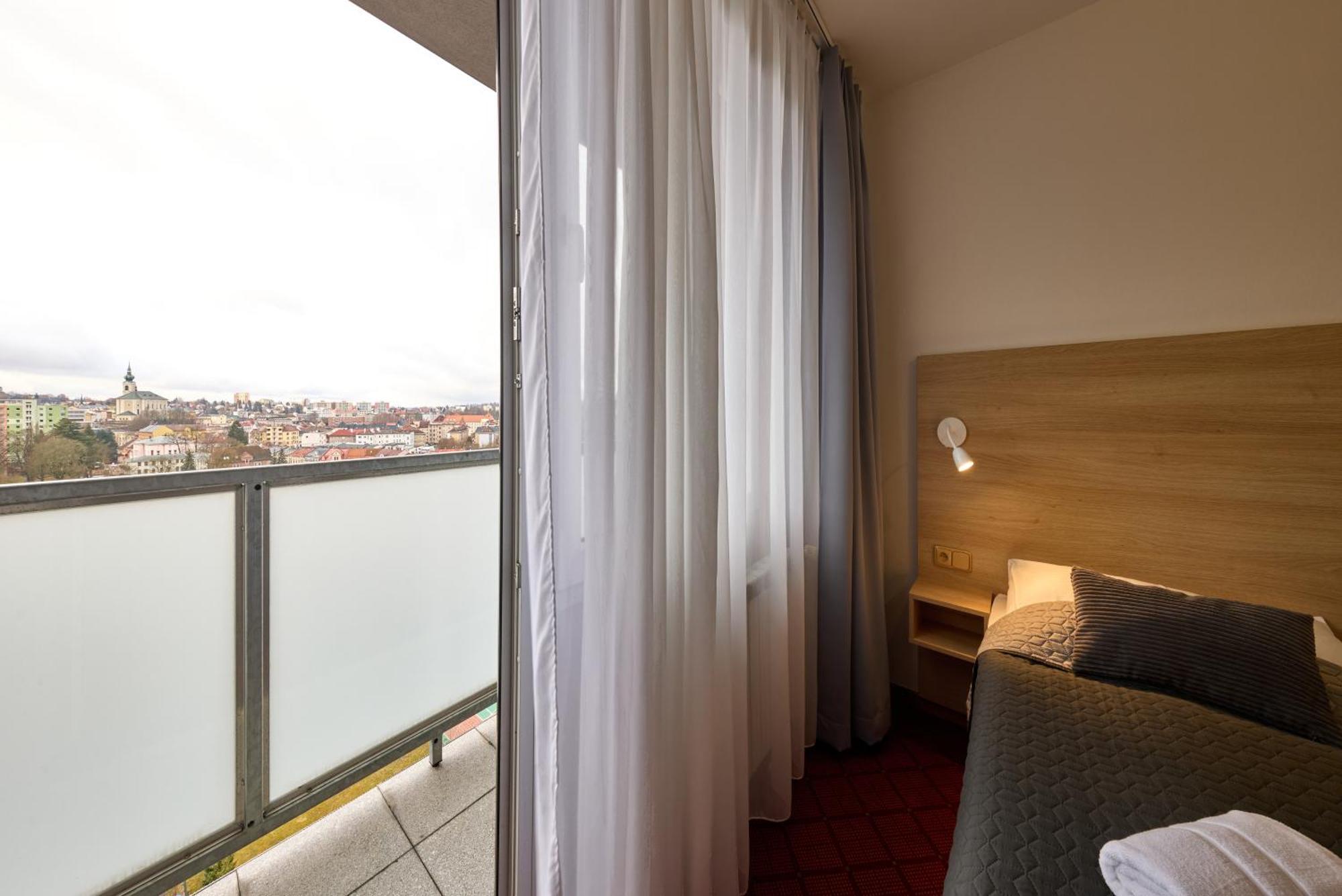 Patria Hotel Trutnov Esterno foto