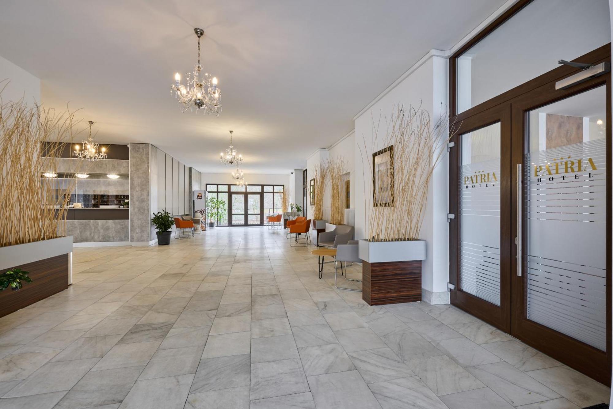 Patria Hotel Trutnov Esterno foto