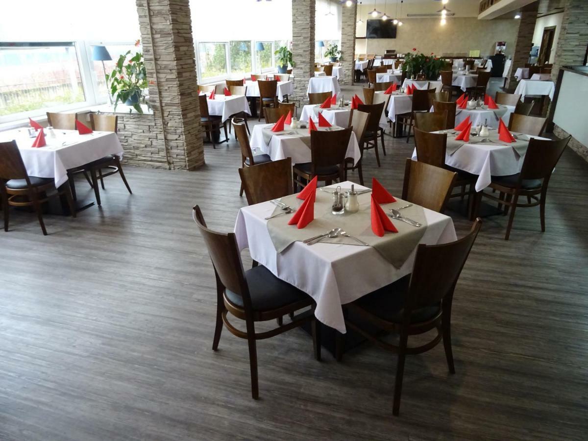 Patria Hotel Trutnov Esterno foto