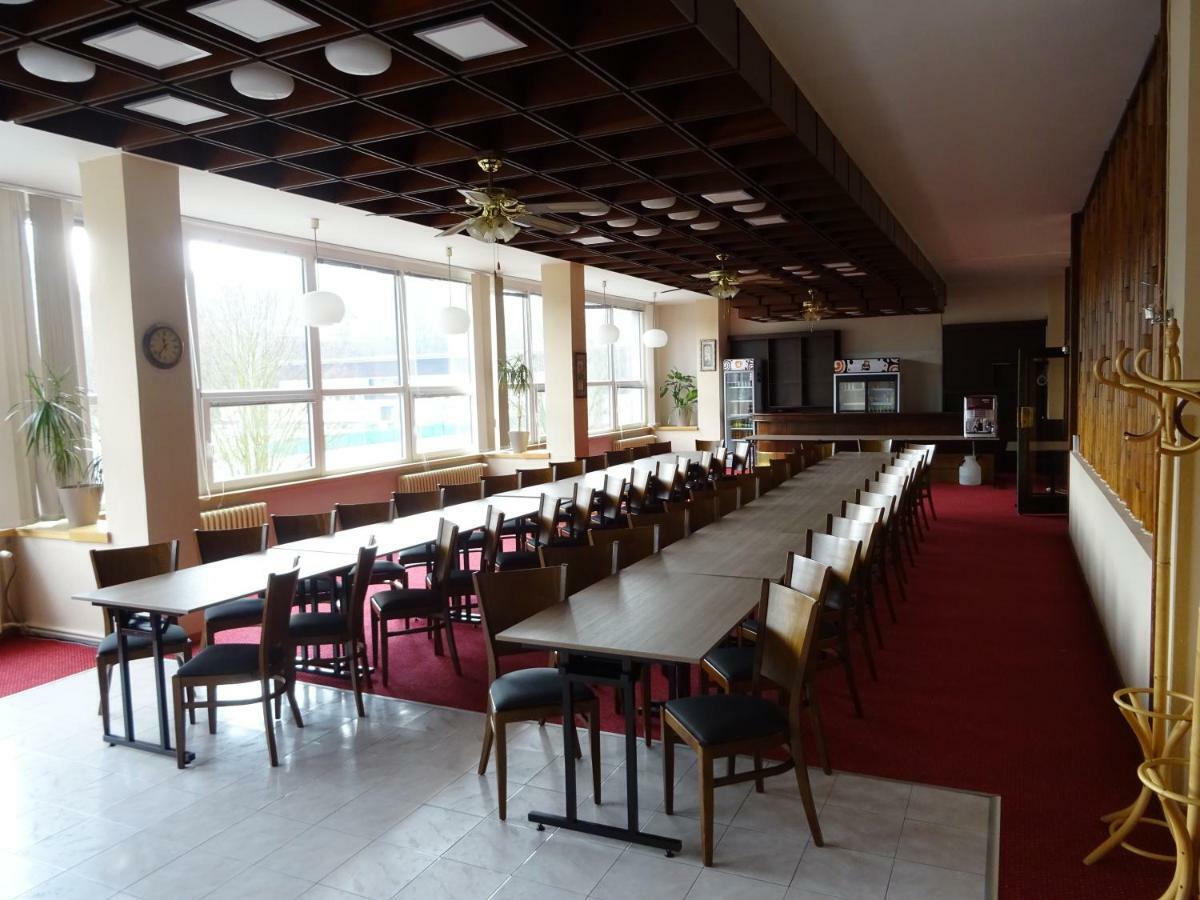 Patria Hotel Trutnov Esterno foto