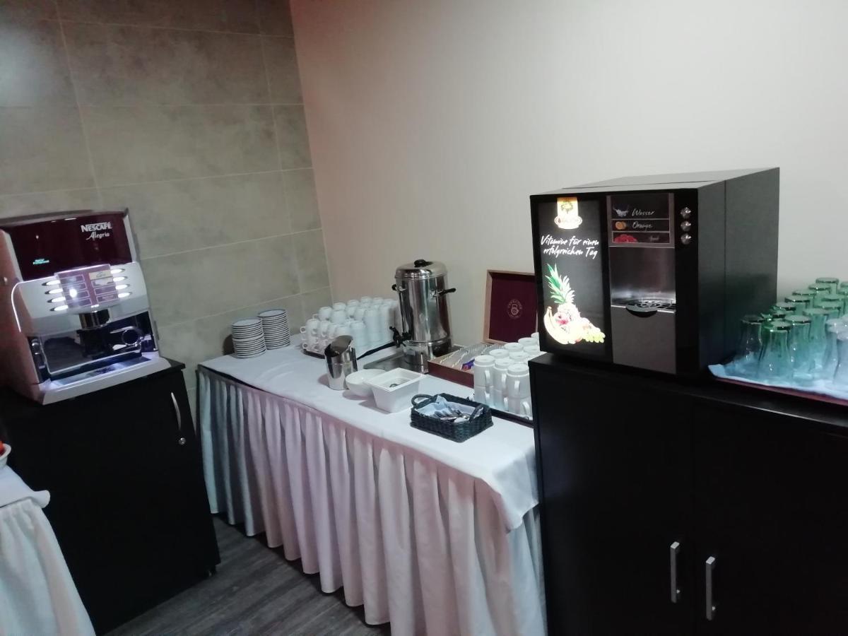 Patria Hotel Trutnov Esterno foto